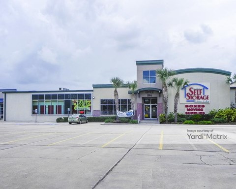 Storage Units for Rent available at 1004 South Clearview Pkwy, Harahan, LA 70123