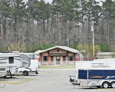 Storage Units for Rent available at 551 Grants Crossing, Brandon, MS 39047
