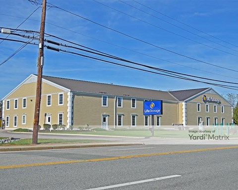 Storage Units for Rent available at 2771 South County Trail, East Greenwich, RI 02818