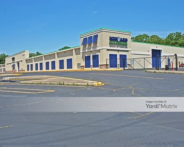 Storage Units for Rent available at 640 Sulphur Springs Road, Greenville, SC 29617