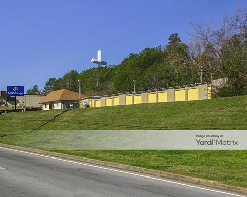 Storage Units for Rent available at 6601 Lee Hwy, Chattanooga, TN 37421