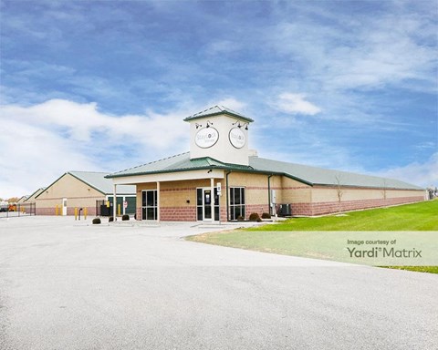 Storage Units for Rent available at 2450 East Michigan Road, Shelbyville, IN 46176