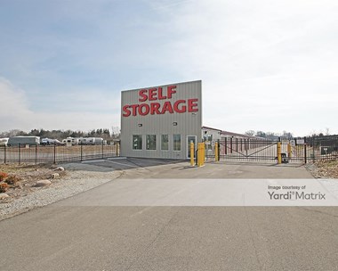 Storage Units for Rent available at 6237 West US 40, Greenfield, IN 46140 Photo Gallery 1
