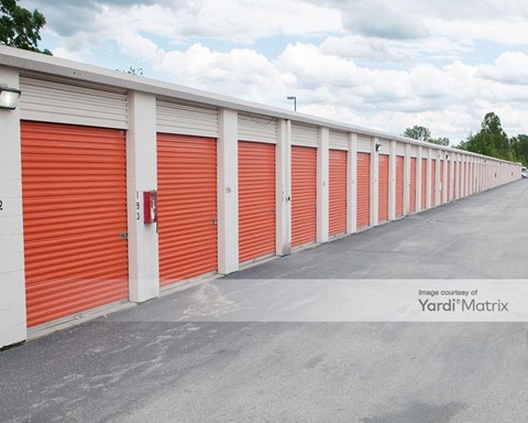 Storage Units for Rent available at 7435 Rockville Road, Indianapolis, IN 46214