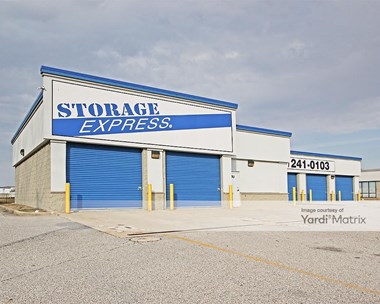 Storage Units for Rent available at 2950 South Lynhurst Drive, Indianapolis, IN 46241 - Photo Gallery 1