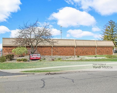 Storage Units for Rent available at 8 Minges Creek Place, Battle Creek, MI 49015