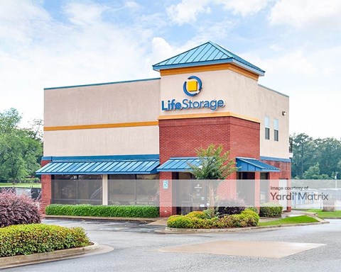 Storage Units for Rent available at 2020 South College Street, Auburn, AL 36832