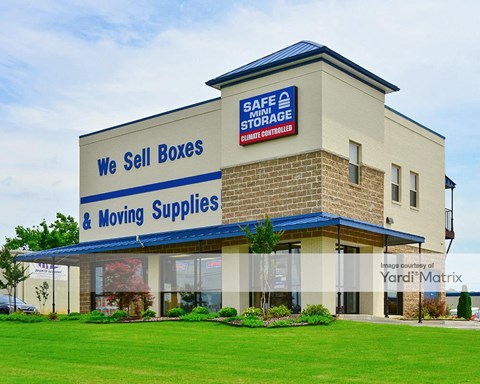 Storage Units for Rent available at 606 Plummer Road, Huntsville, AL 35806