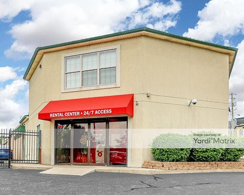 Storage Units for Rent available at 455 East Main Street, Richmond, KY 40475