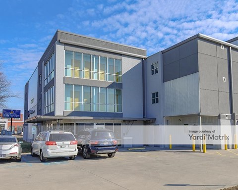 Storage Units for Rent available at 1380 Broad Street, Chattanooga, TN 37402