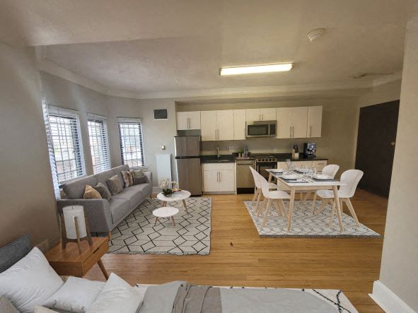 Granite counter tops, stainless steel appliances, hardwood flooring, renovated apartments