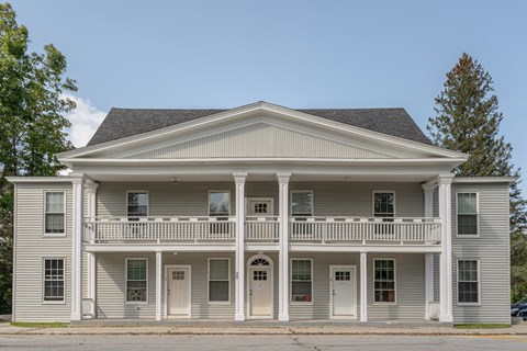 the building where the hotel is located