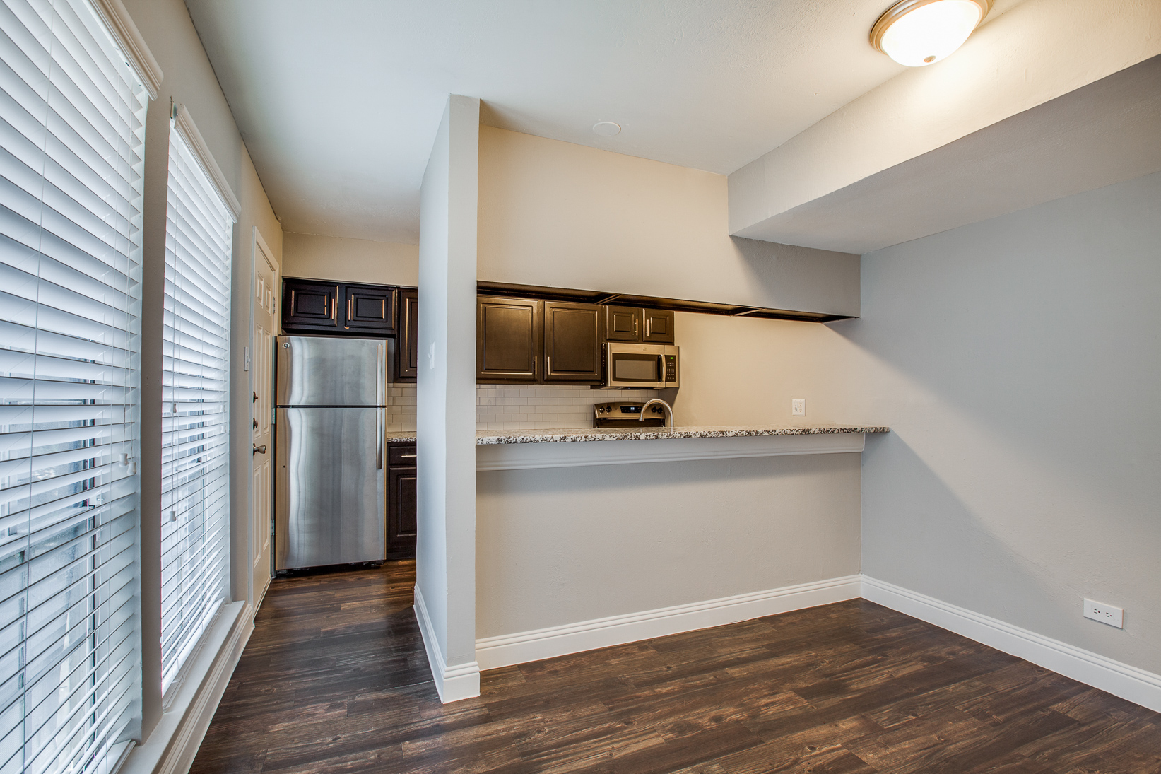 Equinox Apartments In Arlington Tx