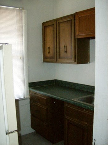 8019 1/2 Maple Street 1 Bed House for Rent