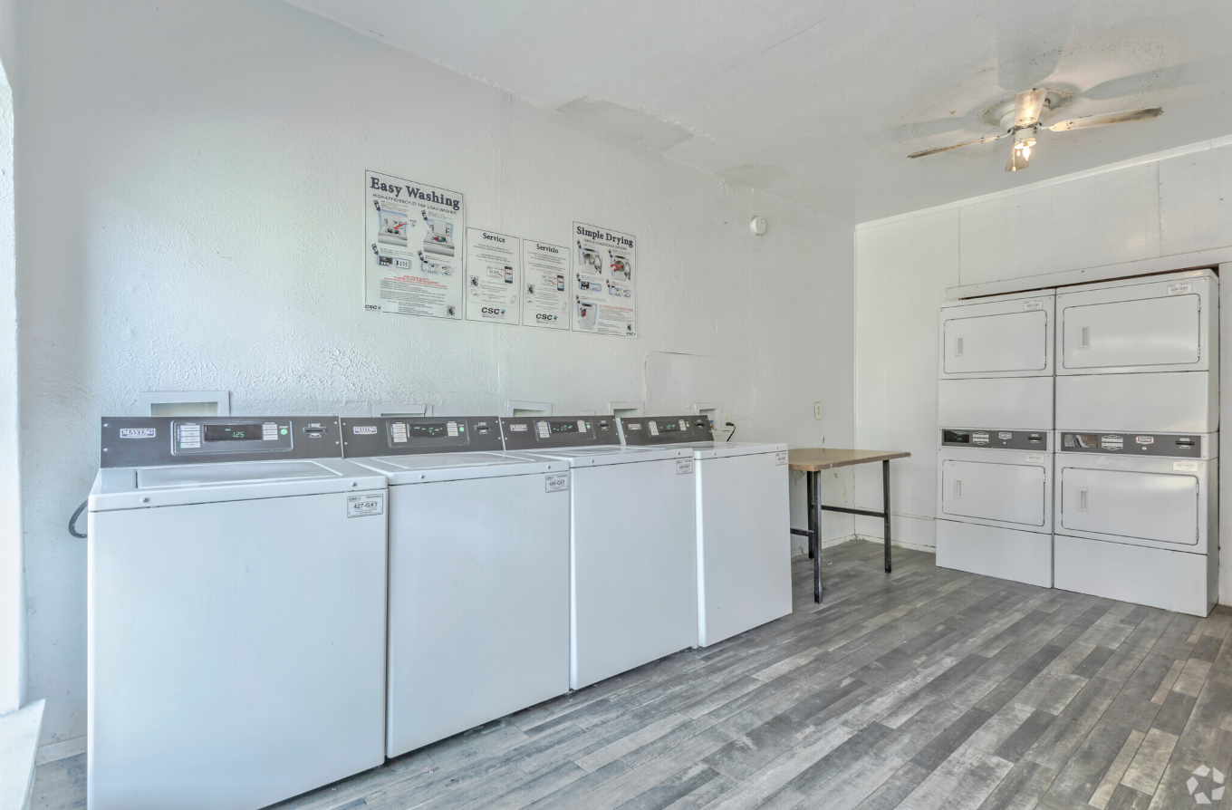 Birchwood Apartment Homes, 4829 Coles Manor Place, Dallas, TX RentCafe