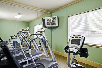 Fitness center - Photo Gallery 11