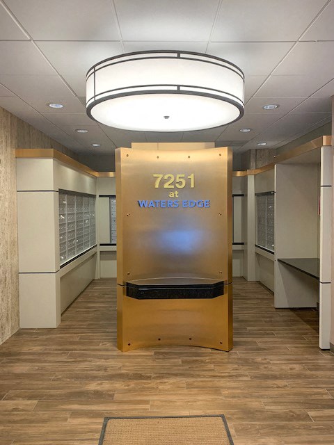 Apartment lobby and mailboxes at 7251 at Waters Edge, Illinois