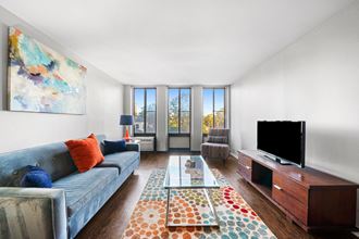 7251 S. South Shore Drive Studio-3 Beds Apartment for Rent - Photo Gallery 1