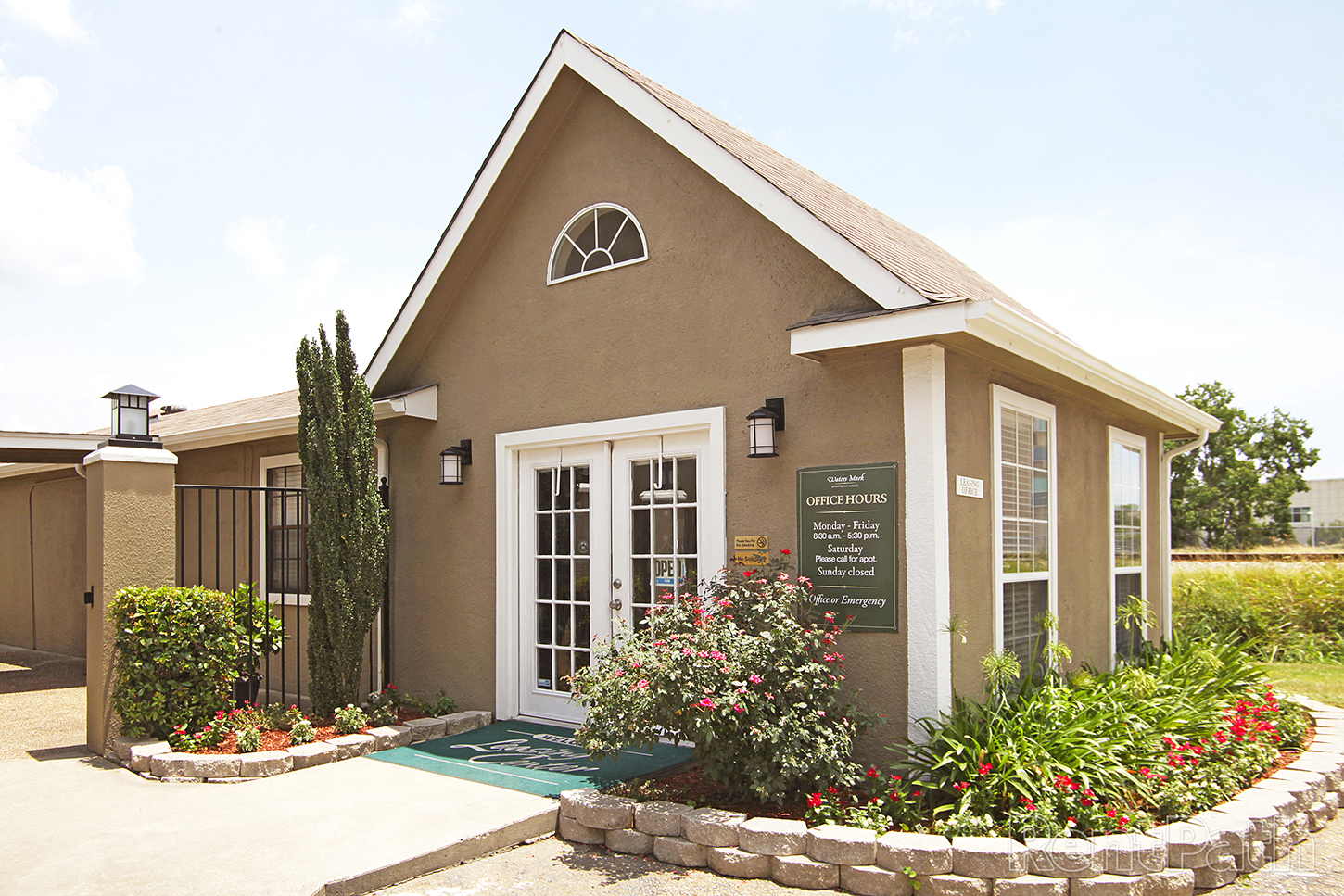 Exterior of leasing office at Waters Mark Apartment Homes, Gulfport