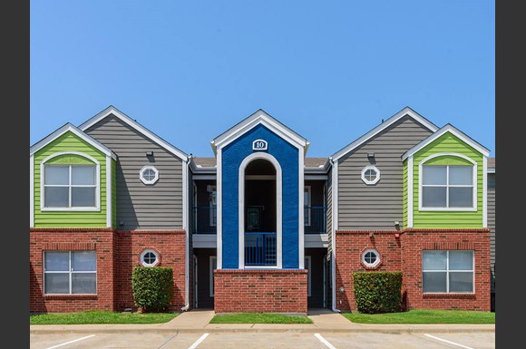 Hickory Street Self Storage 801 East Hickory Street Denton Rentcafe