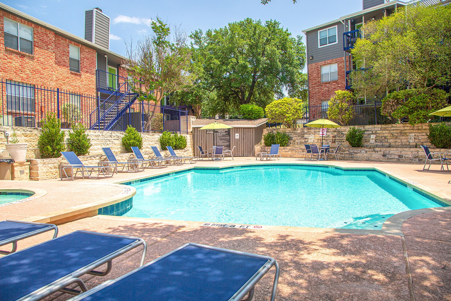 Oaks Of Northgate Apartment Homes, 8000 Oakdell Way, San Antonio, TX RentCafe