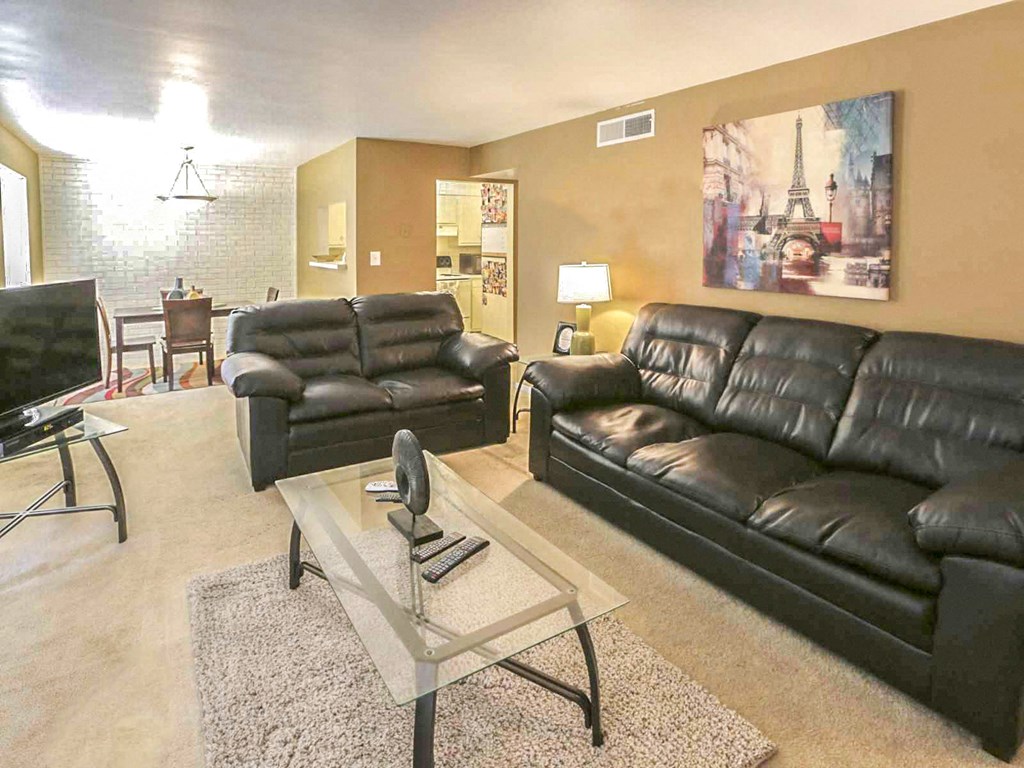 Furnished living room at Stratford Manor Apartment Homes, Meridian, 39305
