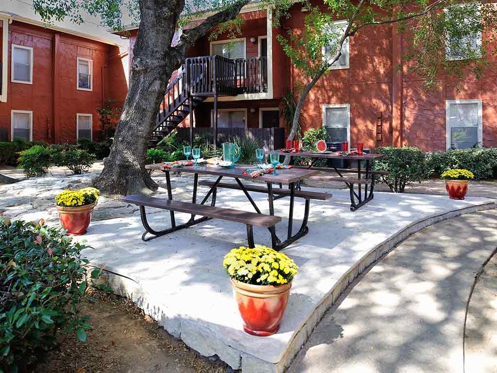 Outside courtyard with picnic tables