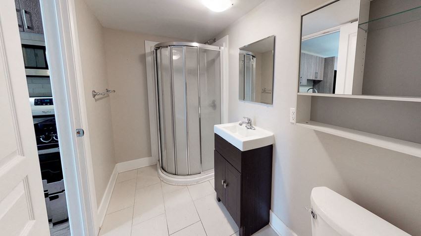 Unfurnished 3 Bedroom - 1 Bath