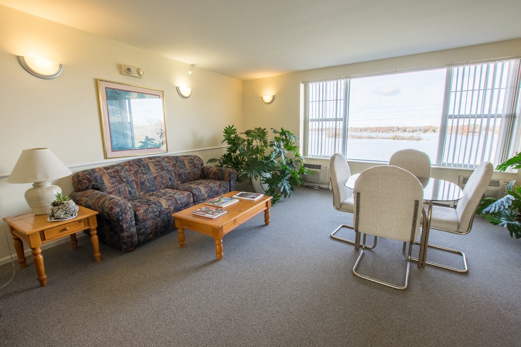 Clubroom at Lakewood Towers Senior Apartments in Lake Villa, IL