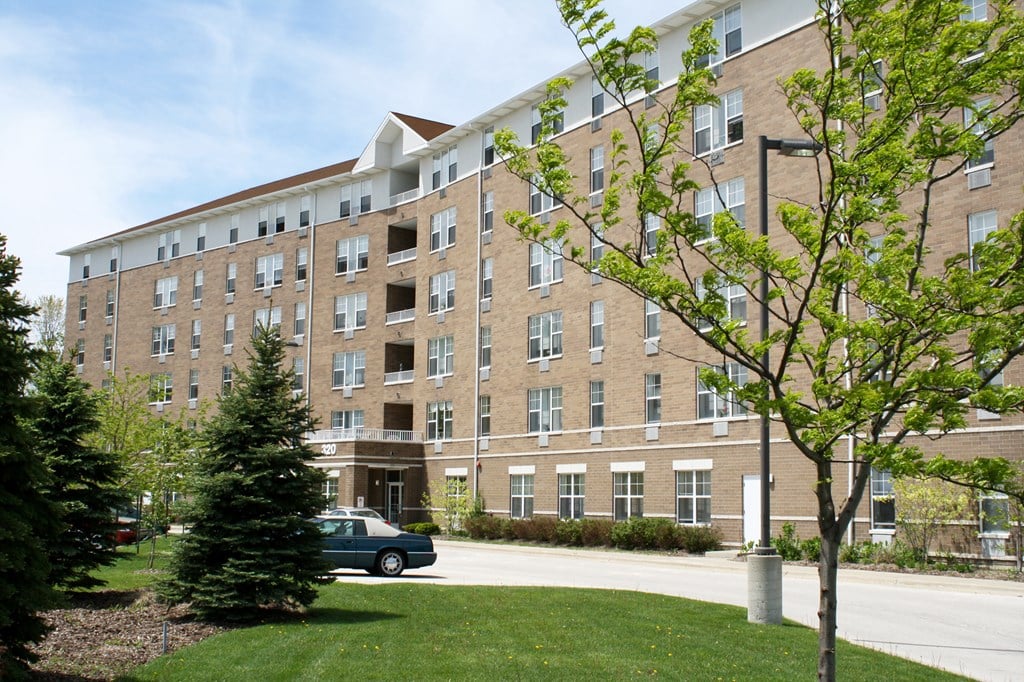 Exterior at Lakewood Towers Senior Apartments in Lake Villa, IL