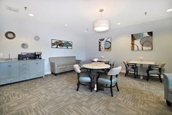 2224 Golfside Dr Studio-2 Beds Apartment, Affordable for Rent - Photo Gallery 3