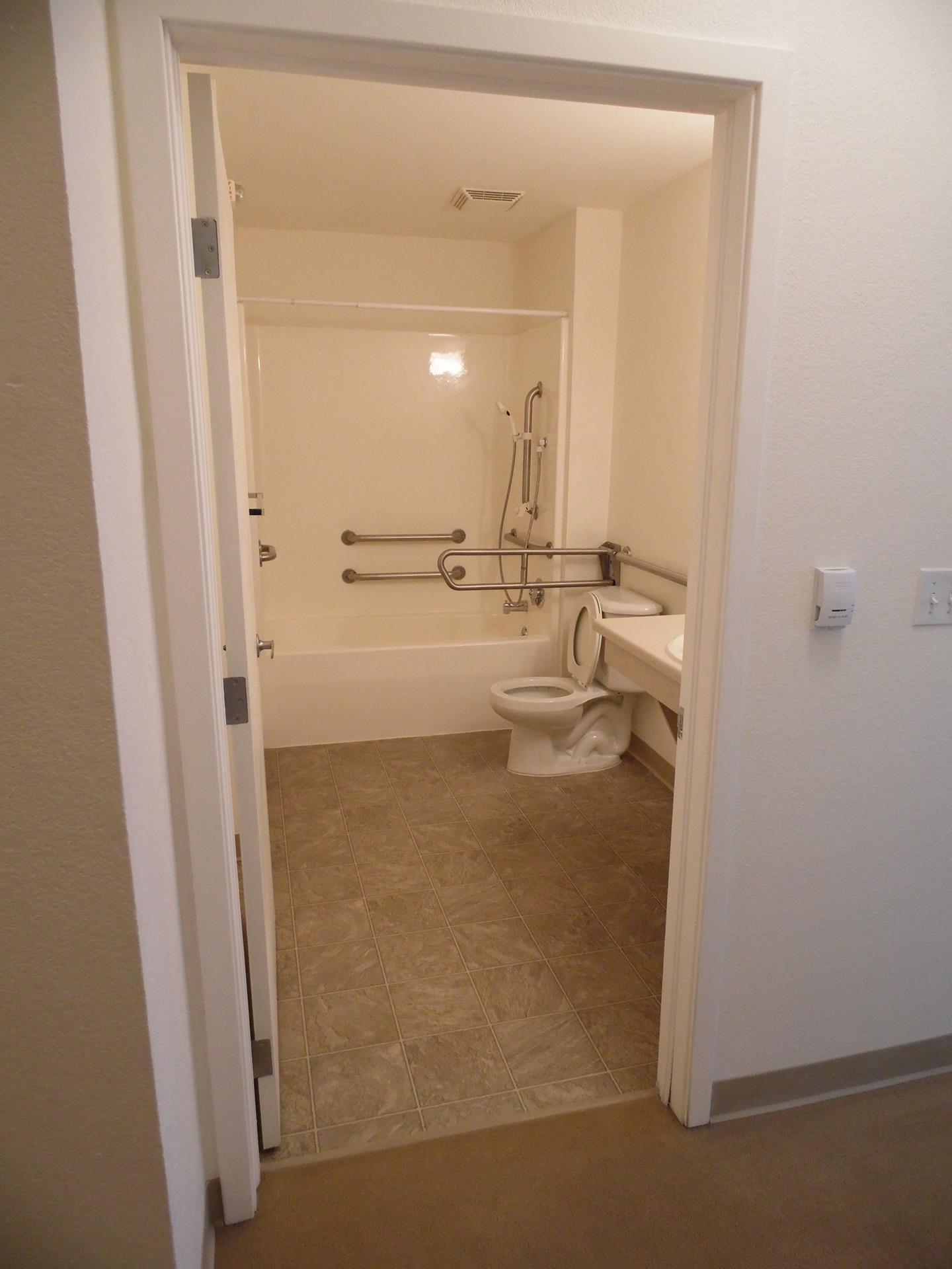 Cottage Hill Bathroom