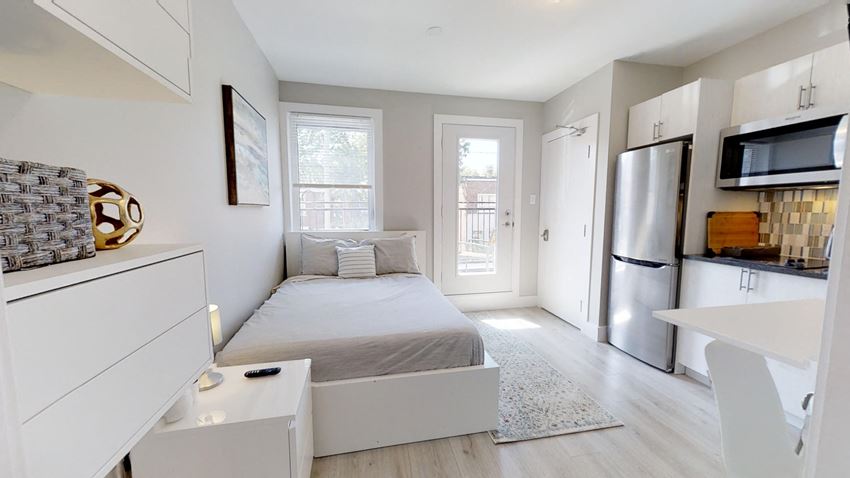 323 Somerset Street East Studio-1 Bed Apartment for Rent - Photo Gallery 1