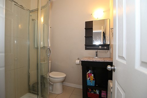 178 Clarence Street Studio-1 Bed Apartment for Rent - Photo Gallery 7