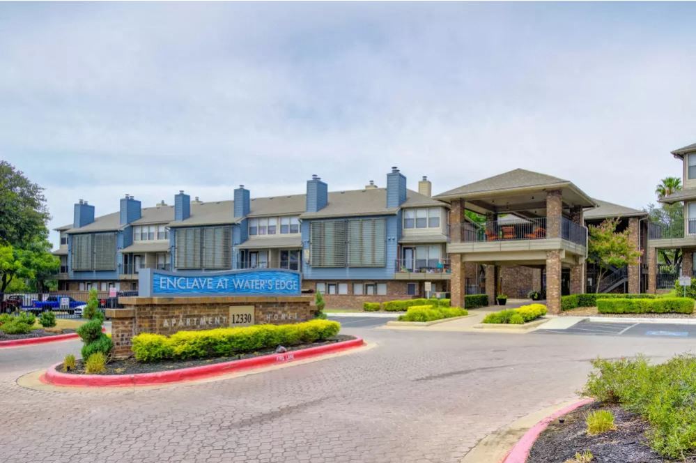 Enclave At Water S Edge Apartments 12330 Metric Blvd Austin Tx Rentcafe