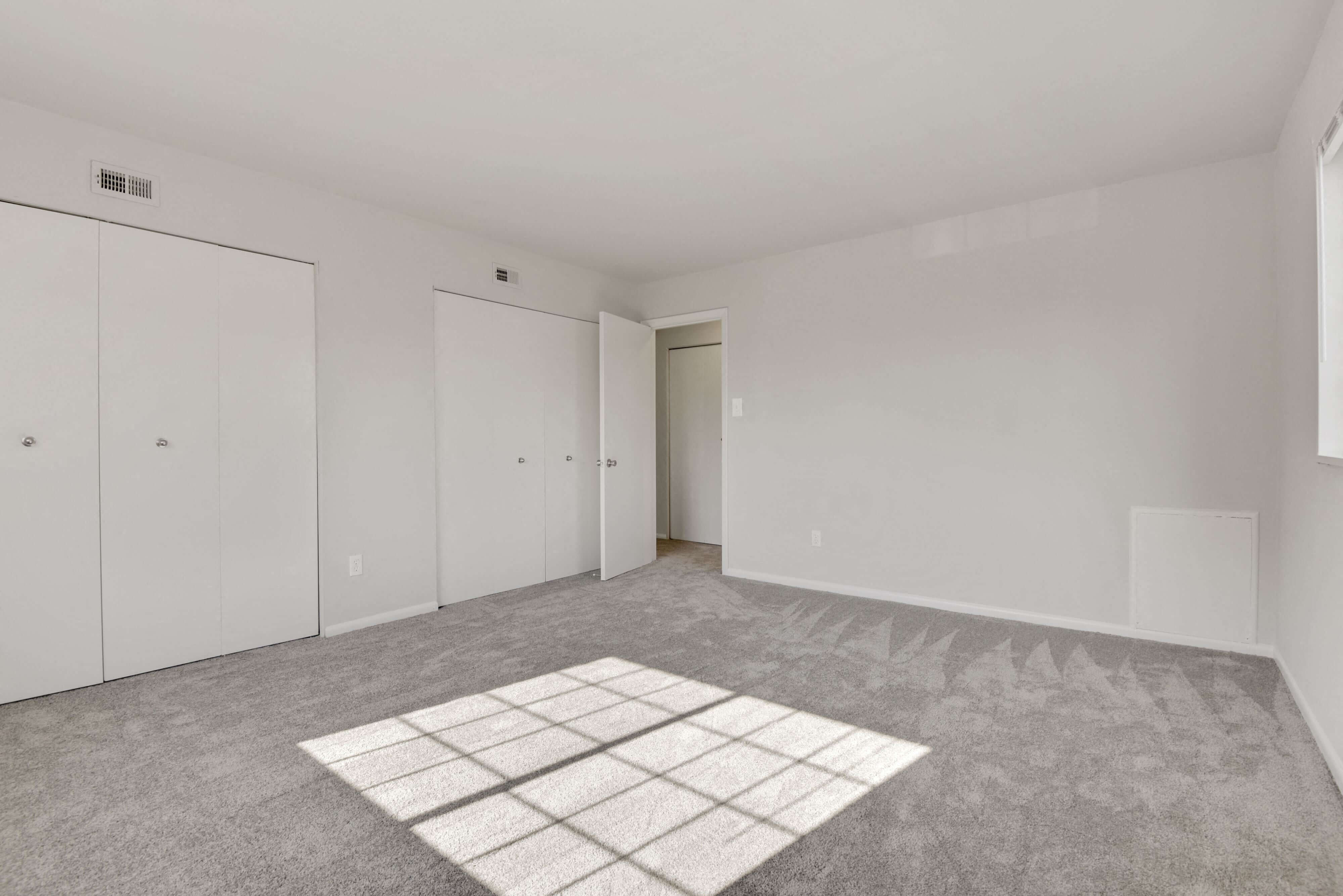 Dunhill South Apartments Main Bedroom with Closests