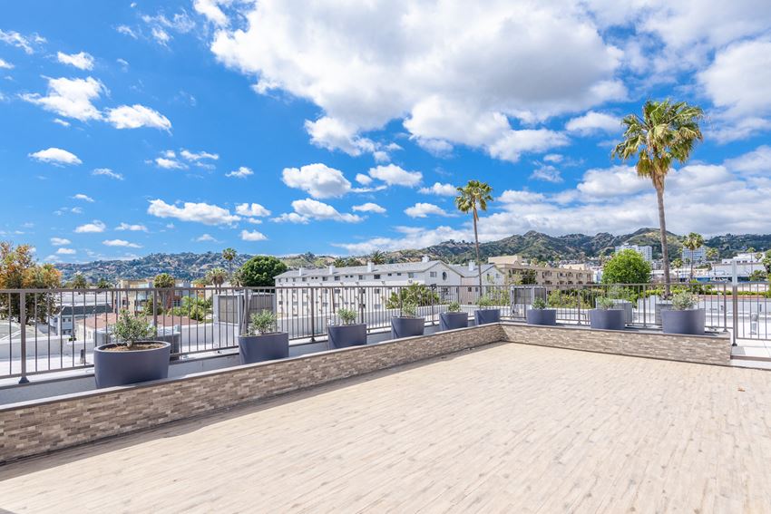 Rooftop Terrace with Views of the City Rooftop Terrace with Views of the City - Photo Gallery