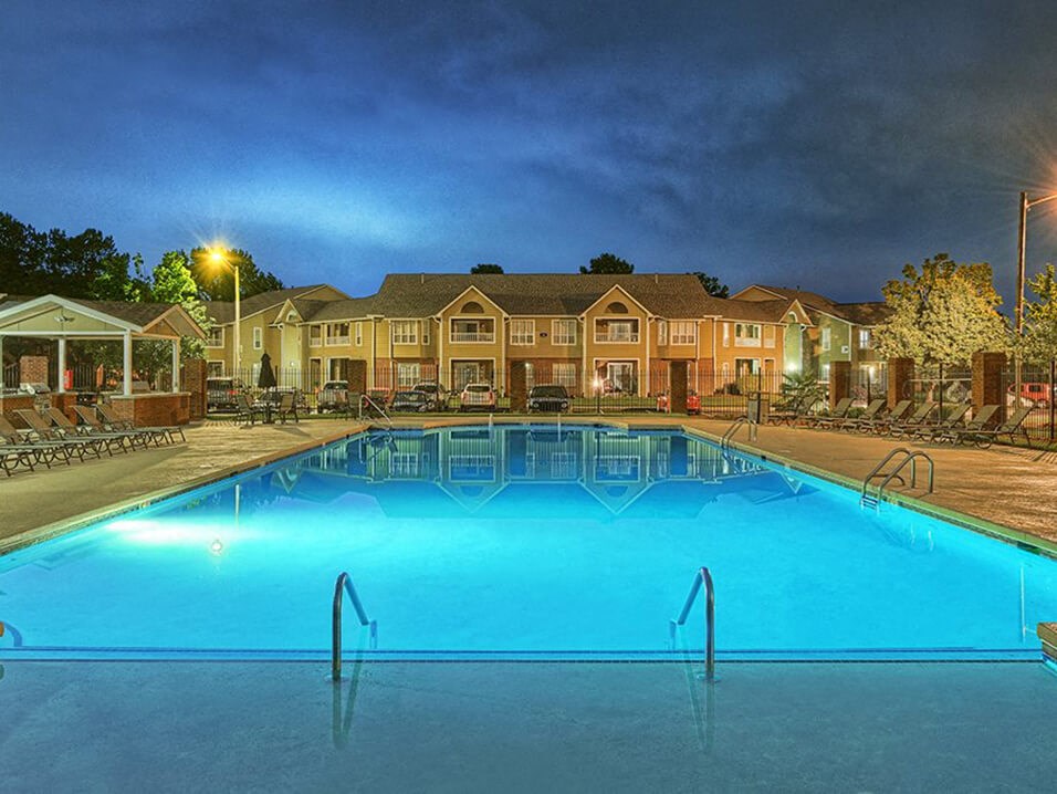 apartment pool in Greenville