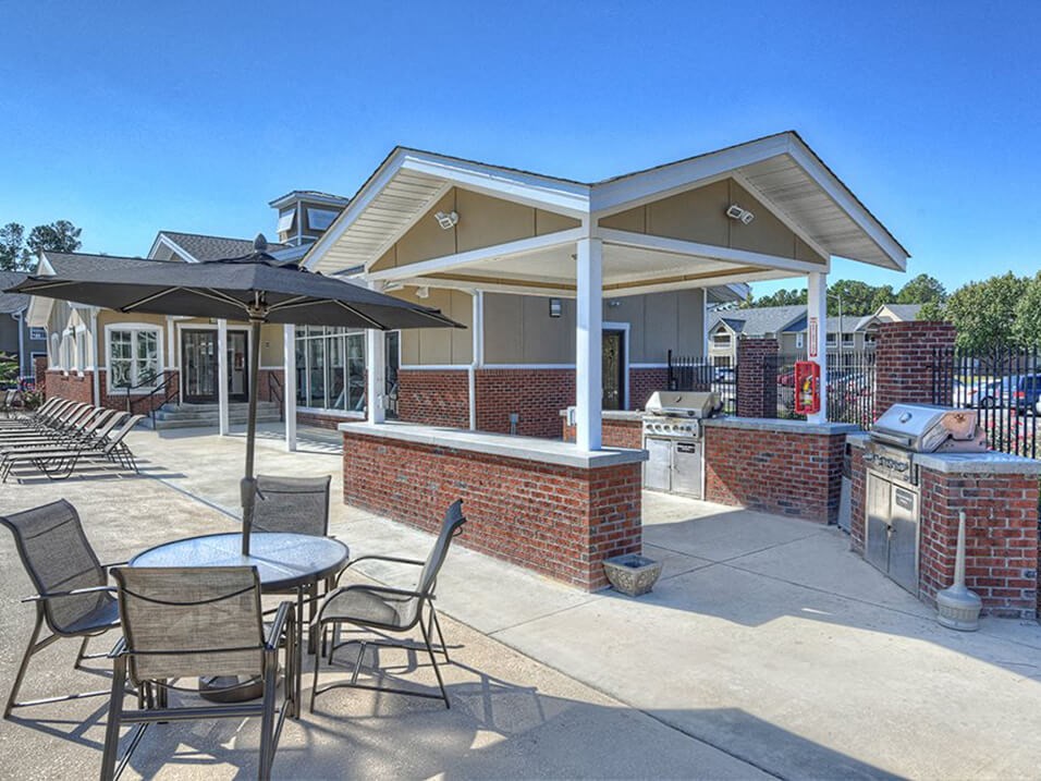 grills at apartment complex