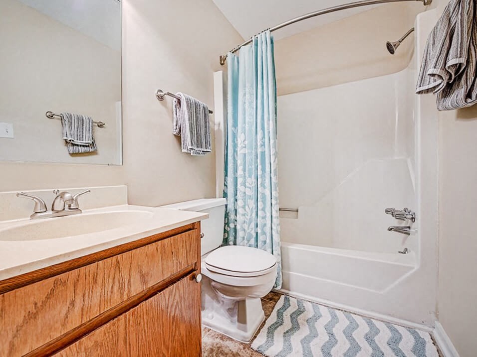 large bathroom at Greenville NC apartments