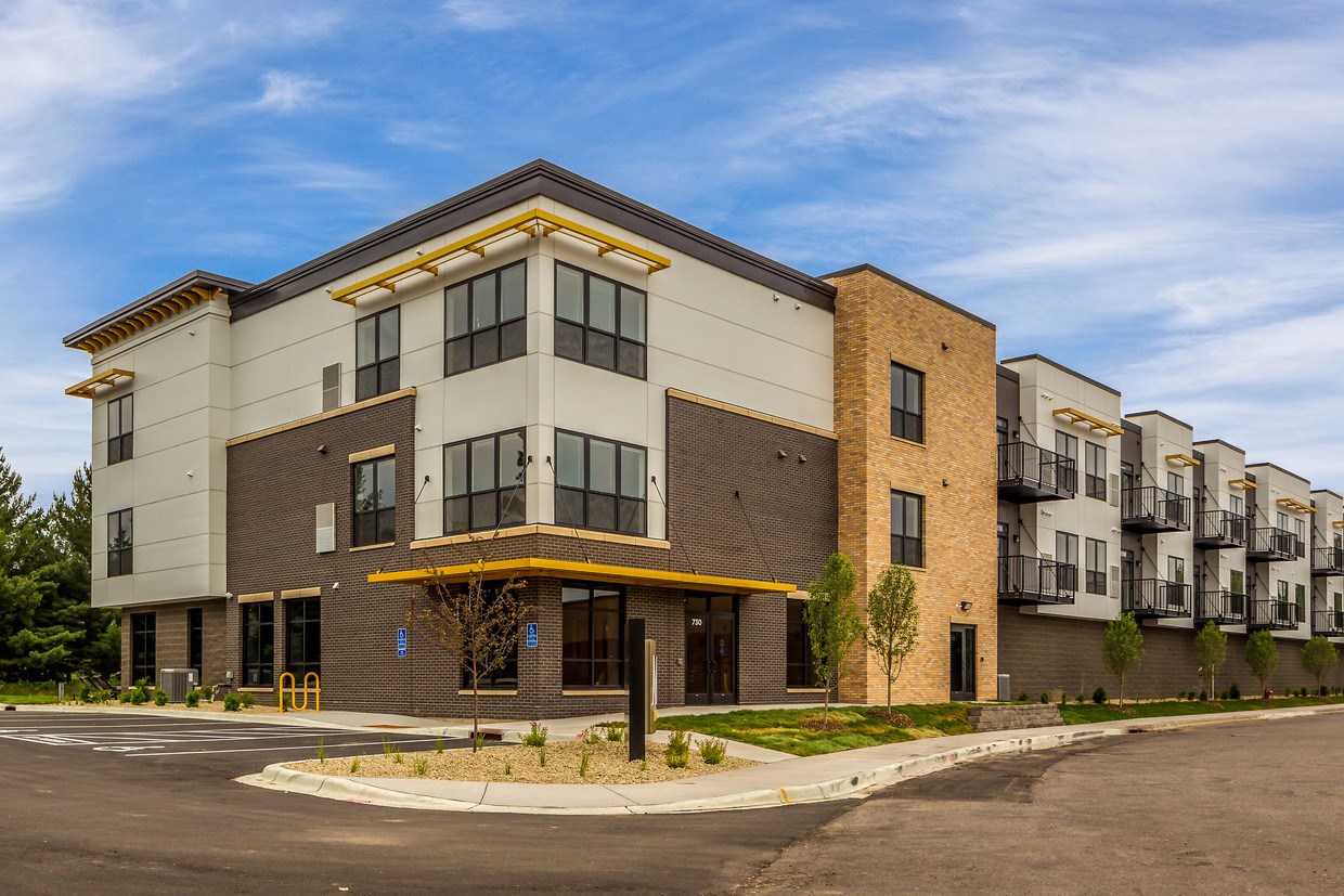 Mahtomedi Flats Apartments, 730 Wildwood Road, Mahtomedi, MN RENTCafé