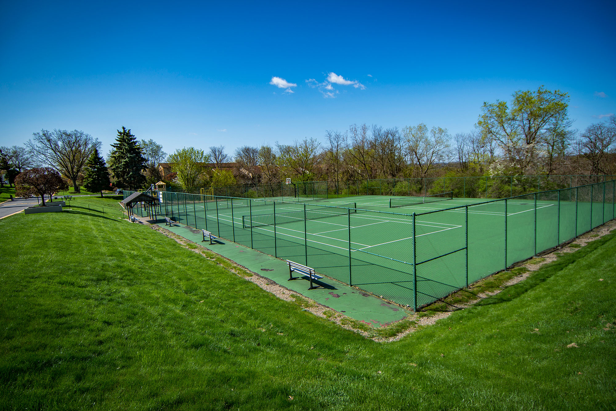 Carriage Park Apartments Tennis Courts 05