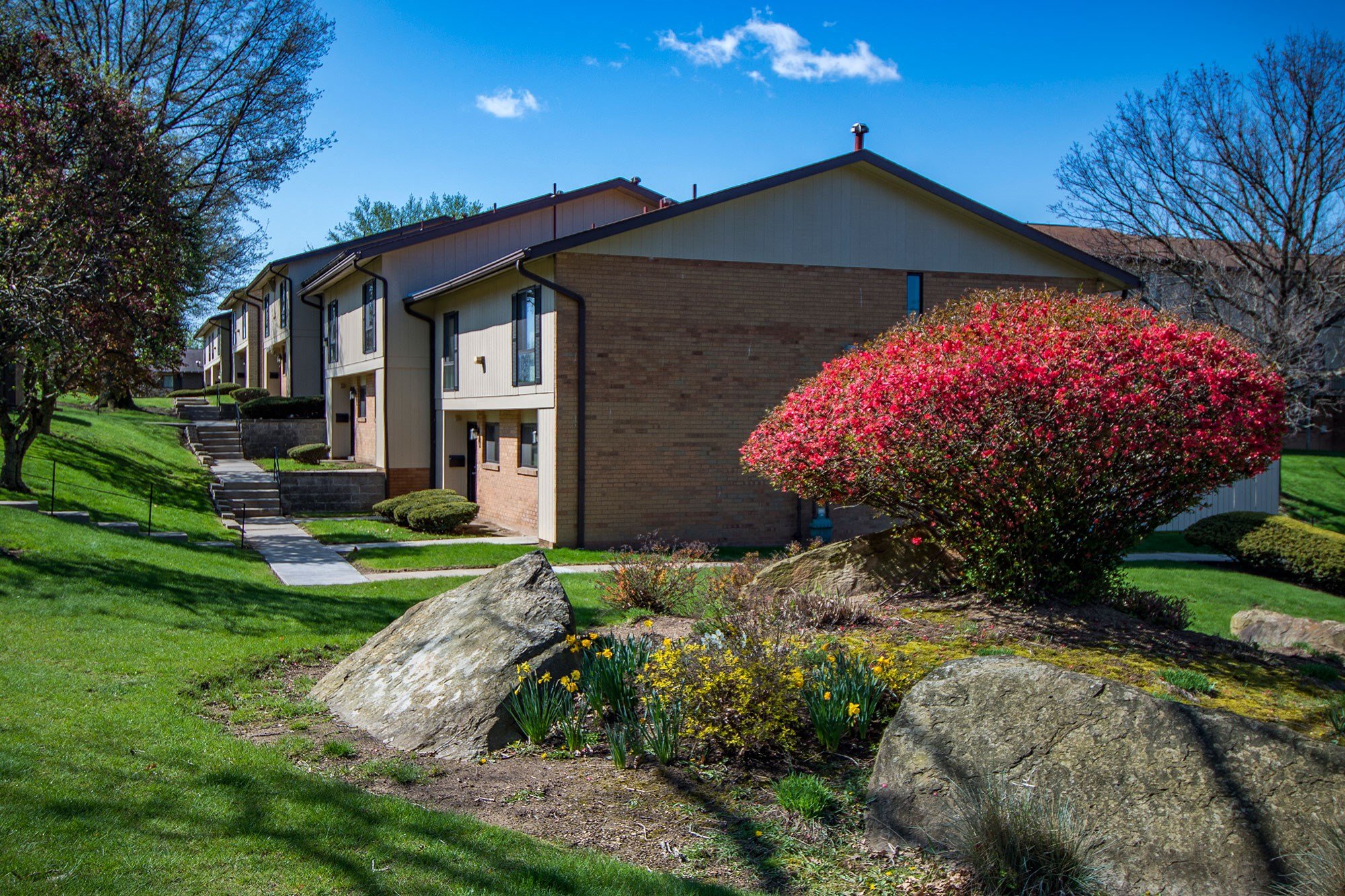 Carriage Park Apartments, 300 Chatham Park Drive, Pittsburgh, PA - RentCafe