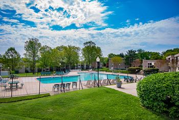 Ashley Apartments Pool 02