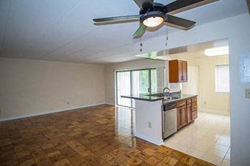 Ashley Apartments Ceiling Fan Photo