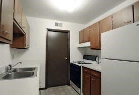 1550 169th St. 1-2 Beds Apartment for Rent - Photo Gallery 10