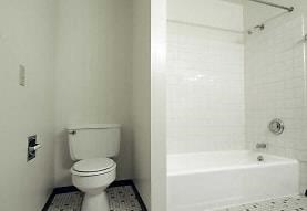 1550 169th St. 1-2 Beds Apartment for Rent - Photo Gallery 11