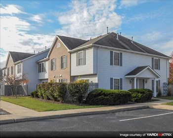 1305 Buckingham Gate Blvd. 1-2 Beds Apartment for Rent - Photo Gallery 5