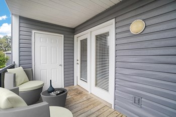 100 Parkwood Trace 1-3 Beds Apartment for Rent - Photo Gallery 2