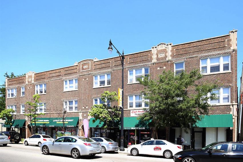 1414 W Devon Ave 2-3 Beds Apartment for Rent - Photo Gallery